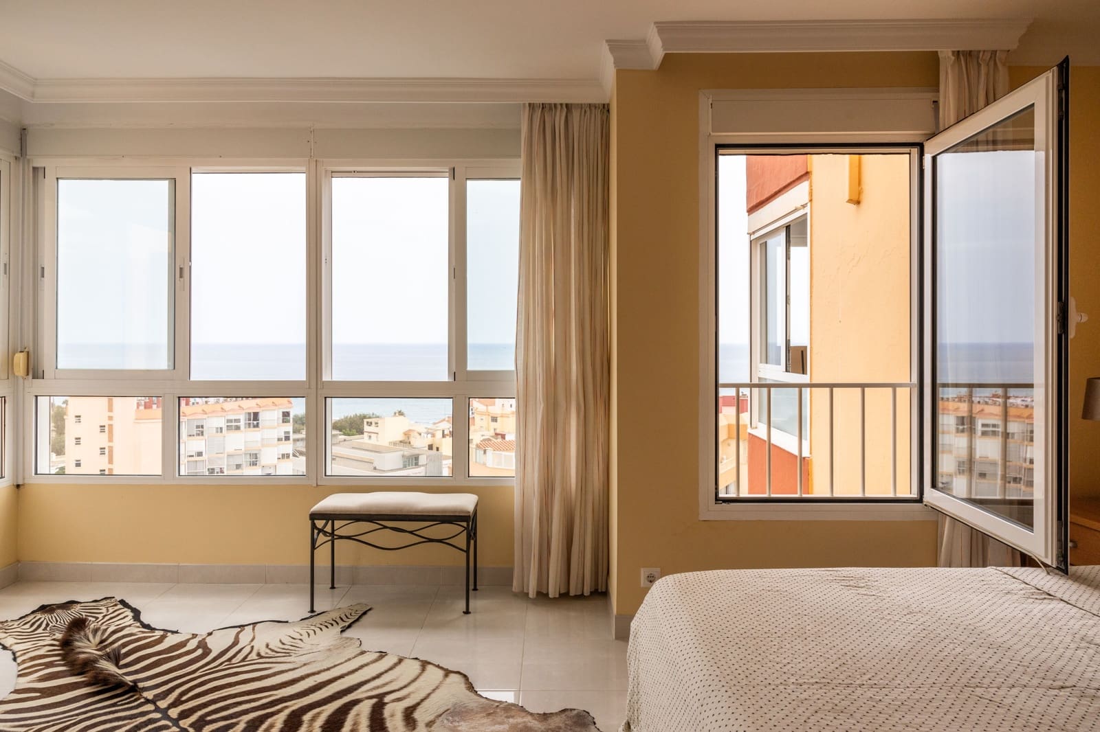 3 bedroom Penthouse for sale in Torrox with pool - € 675,000 (Ref: 8494557)