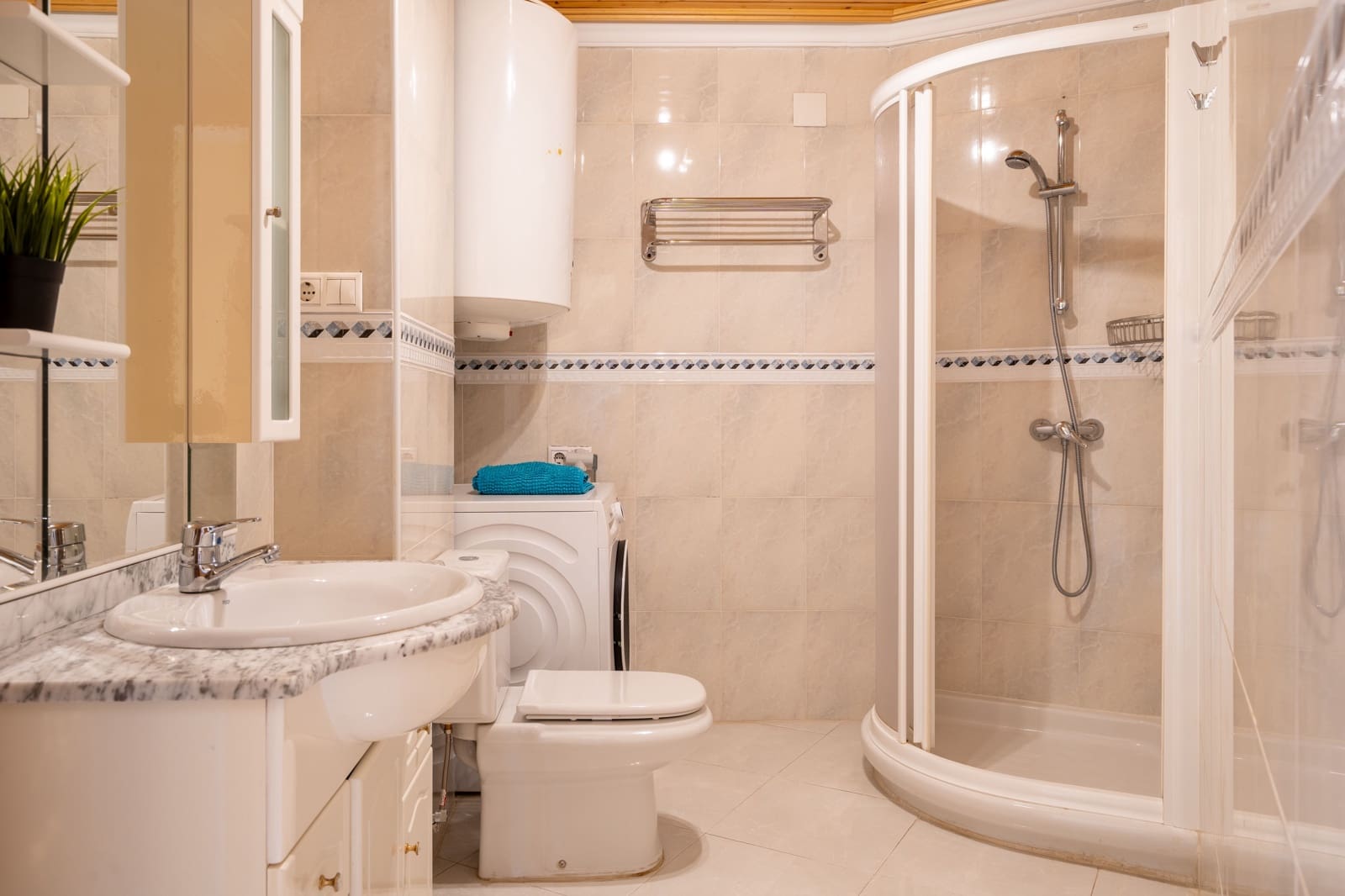 3 bedroom Penthouse for sale in Torrox with pool - € 675,000 (Ref: 8494557)