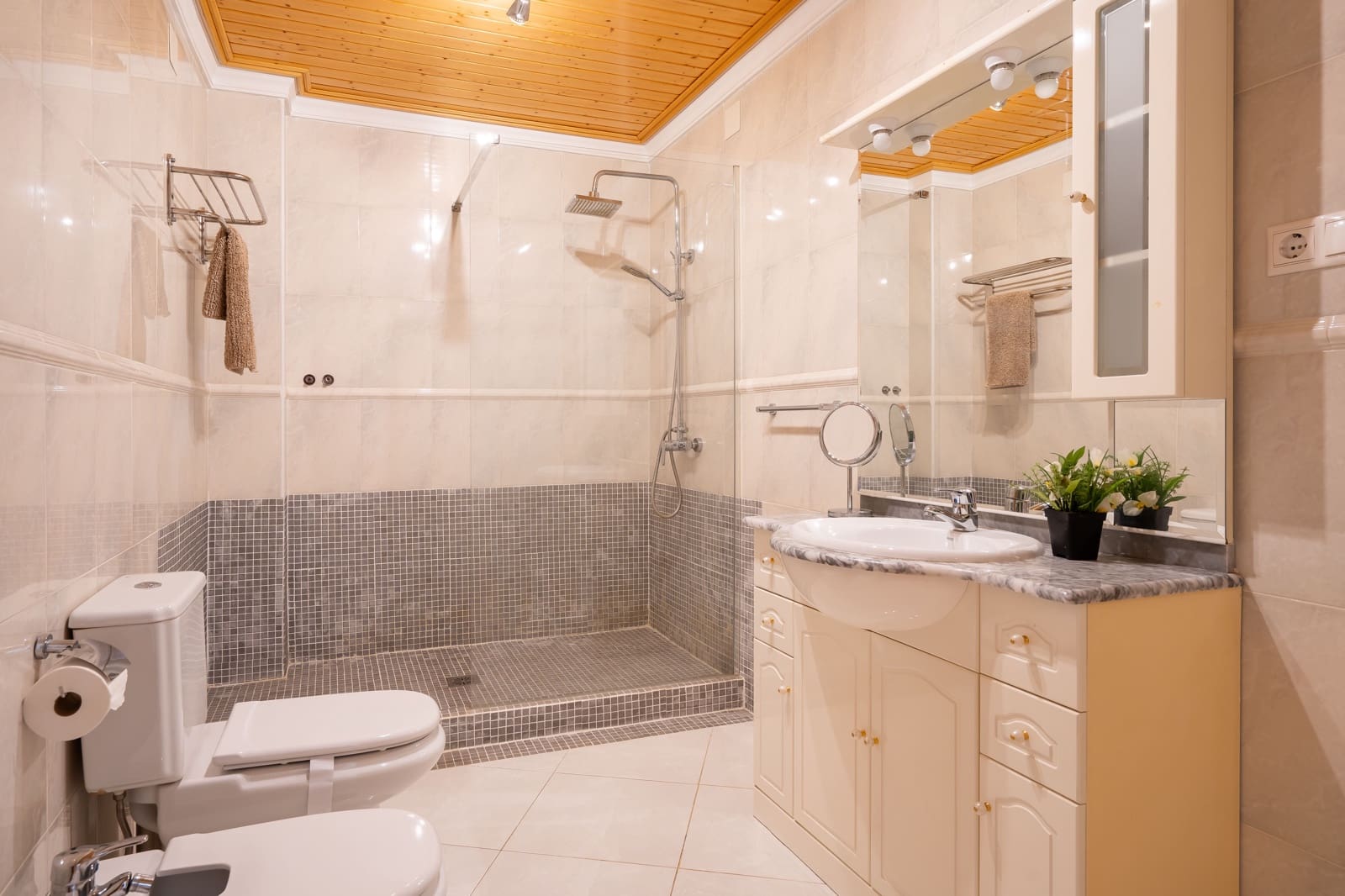 3 bedroom Penthouse for sale in Torrox with pool - € 675,000 (Ref: 8494557)