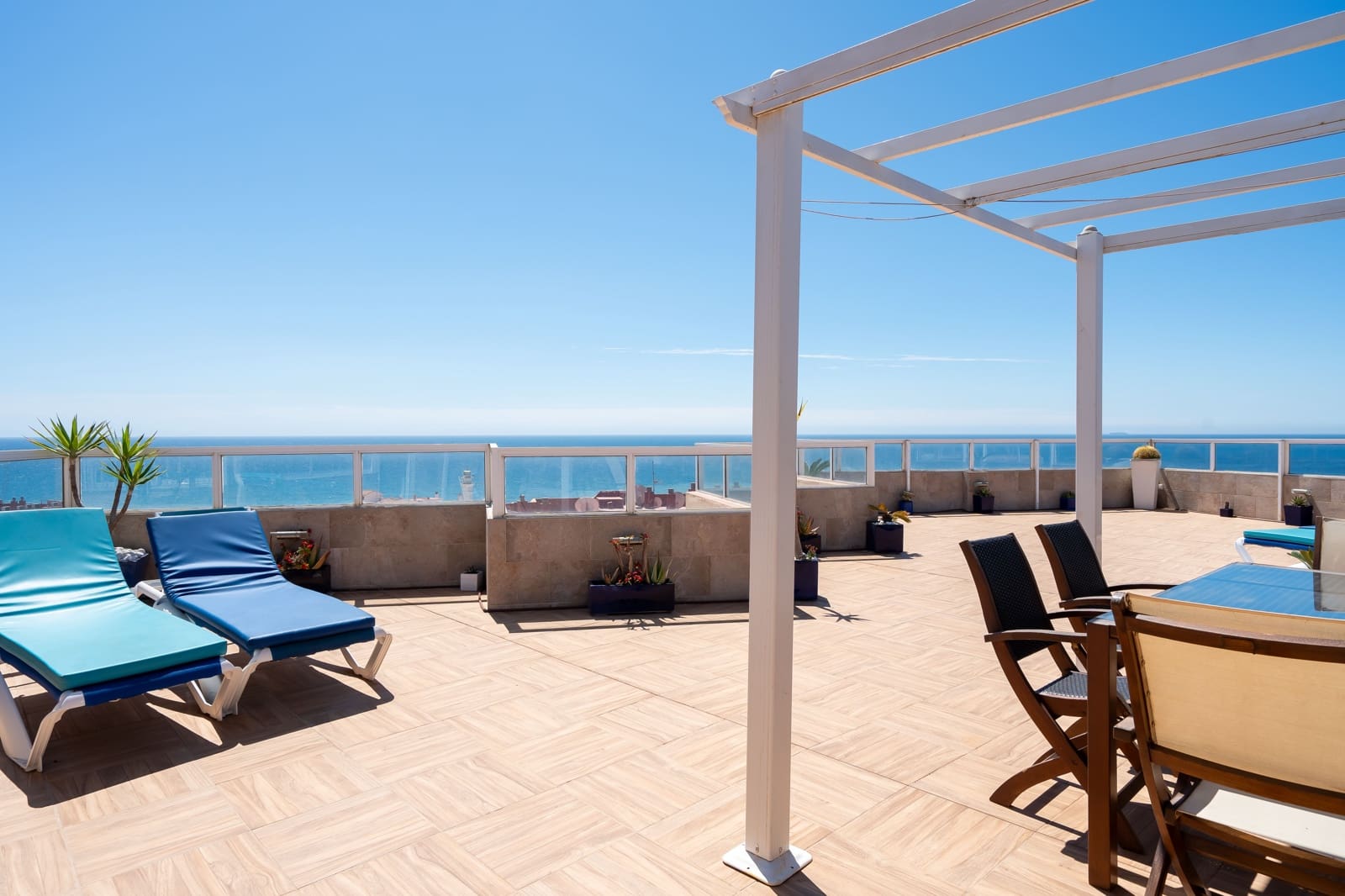 3 bedroom Penthouse for sale in Torrox with pool - € 675,000 (Ref: 8494557)