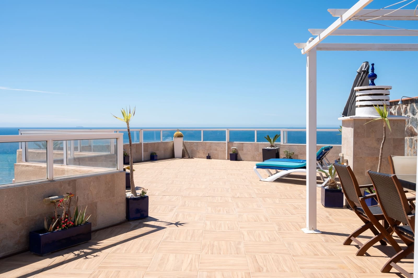 3 bedroom Penthouse for sale in Torrox with pool - € 675,000 (Ref: 8494557)