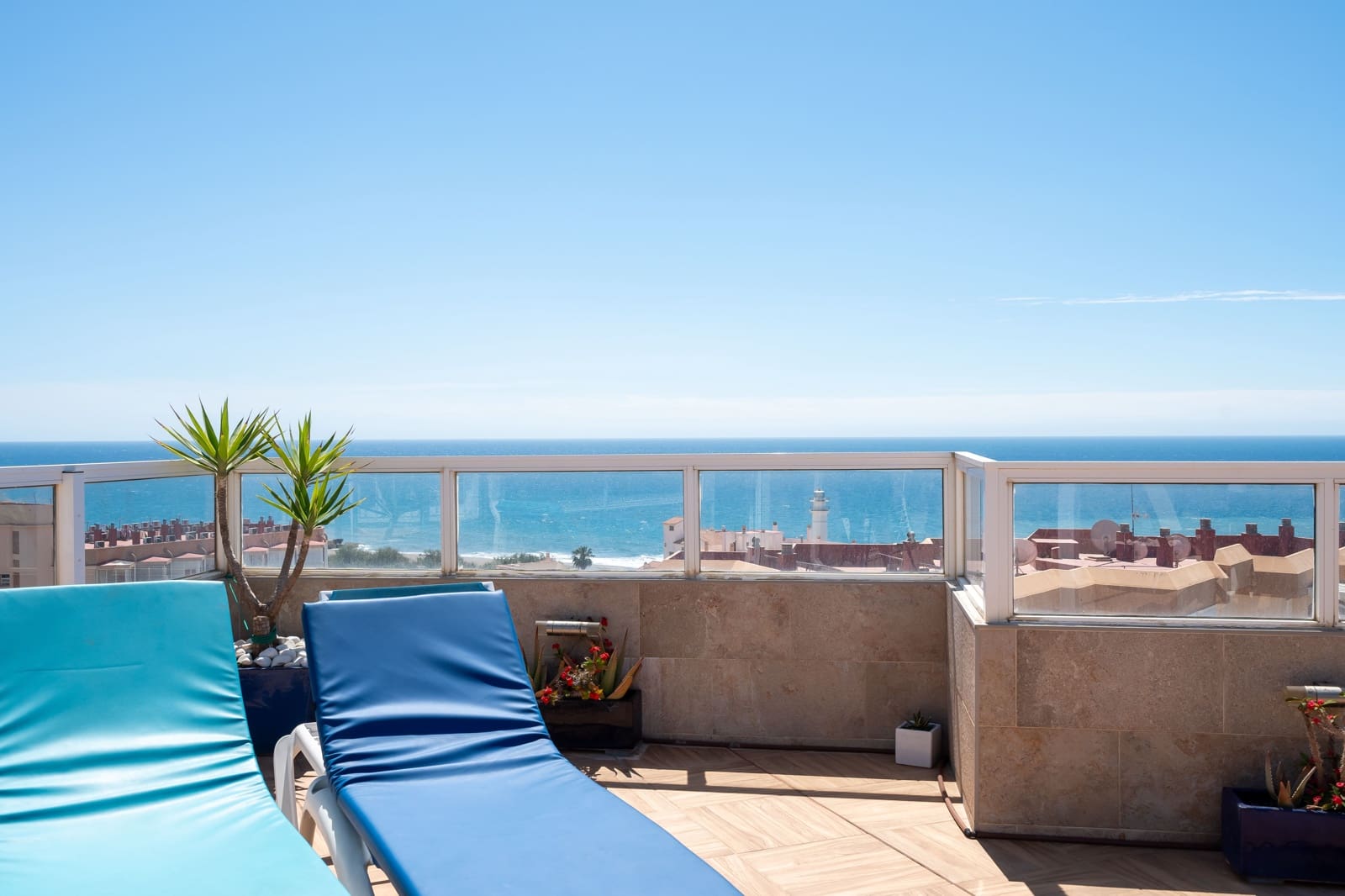 3 bedroom Penthouse for sale in Torrox with pool - € 675,000 (Ref: 8494557)