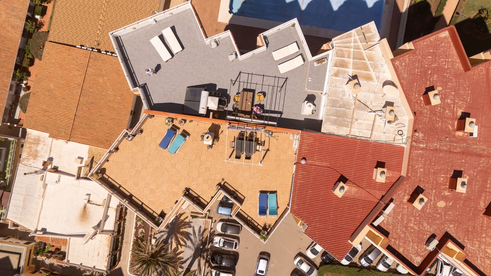 3 bedroom Penthouse for sale in Torrox with pool - € 675,000 (Ref: 8494557)
