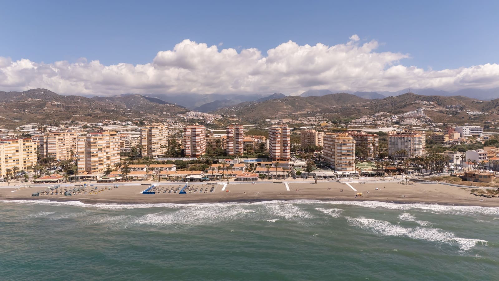 3 bedroom Penthouse for sale in Torrox with pool - € 675,000 (Ref: 8494557)