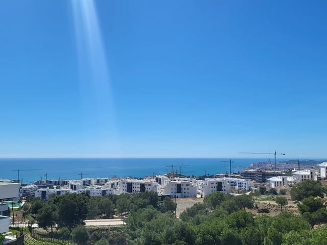 2 bedroom Apartment for sale in El Higuerón, Fuengirola - € 850,000 (Ref: 8506954)