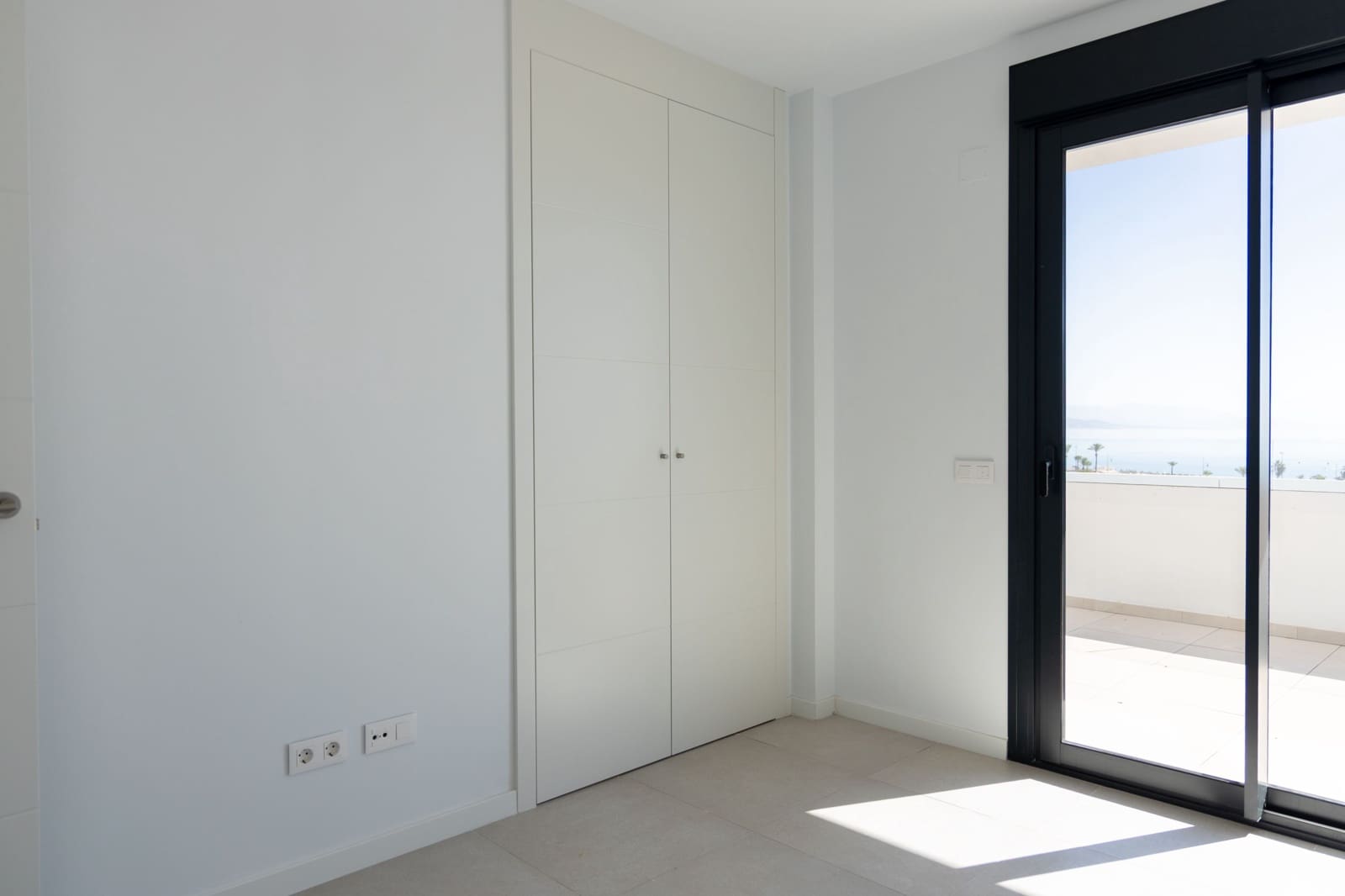 3 slaapkamer Penthouse te huur in Torremolinos - € 5.700 (Ref: 8510588)