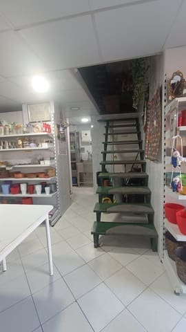 Commercial for sale in Plaza de Toros, Marbella - € 575,000 (Ref: 8546244)