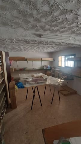 Commercial for sale in Plaza de Toros, Marbella - € 575,000 (Ref: 8546244)