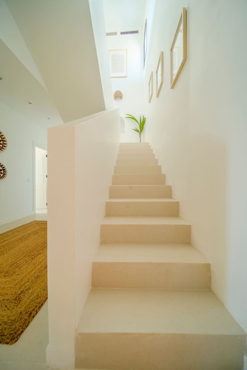 5 bedroom Villa for sale in Benalmadena with pool - € 2,695,000 (Ref: 8552302)