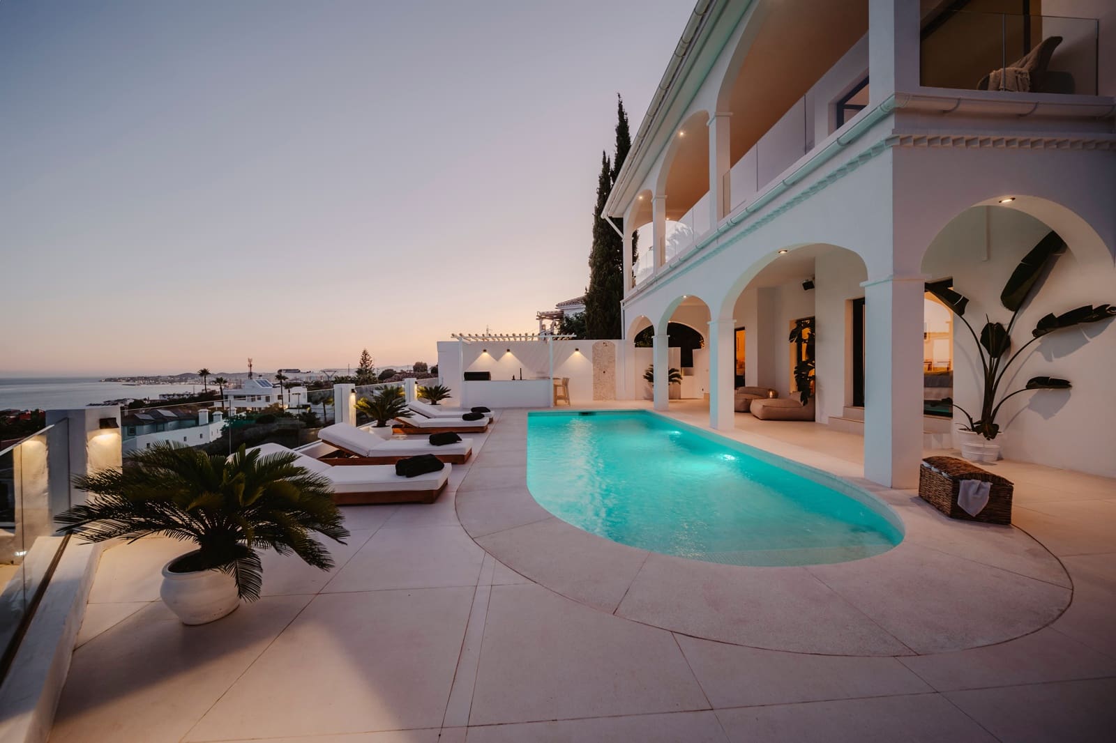 5 bedroom Villa for sale in Benalmadena with pool - € 2,695,000 (Ref: 8552302)