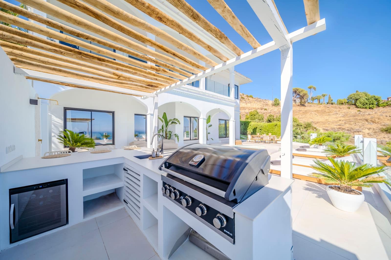 5 bedroom Villa for sale in Benalmadena with pool - € 2,695,000 (Ref: 8552302)