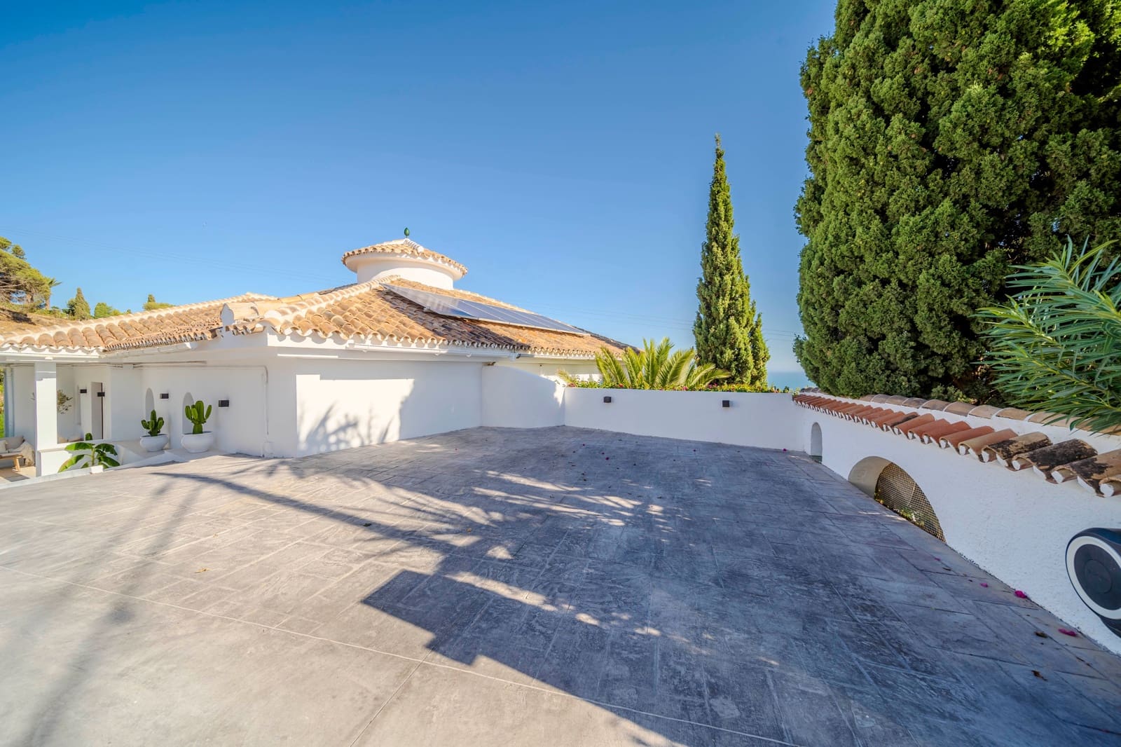 5 bedroom Villa for sale in Benalmadena with pool - € 2,695,000 (Ref: 8552302)