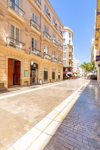 2 soverom Leilighet til salgs i Centro Historico, Málaga by - € 560 000 (Ref: 8553051)