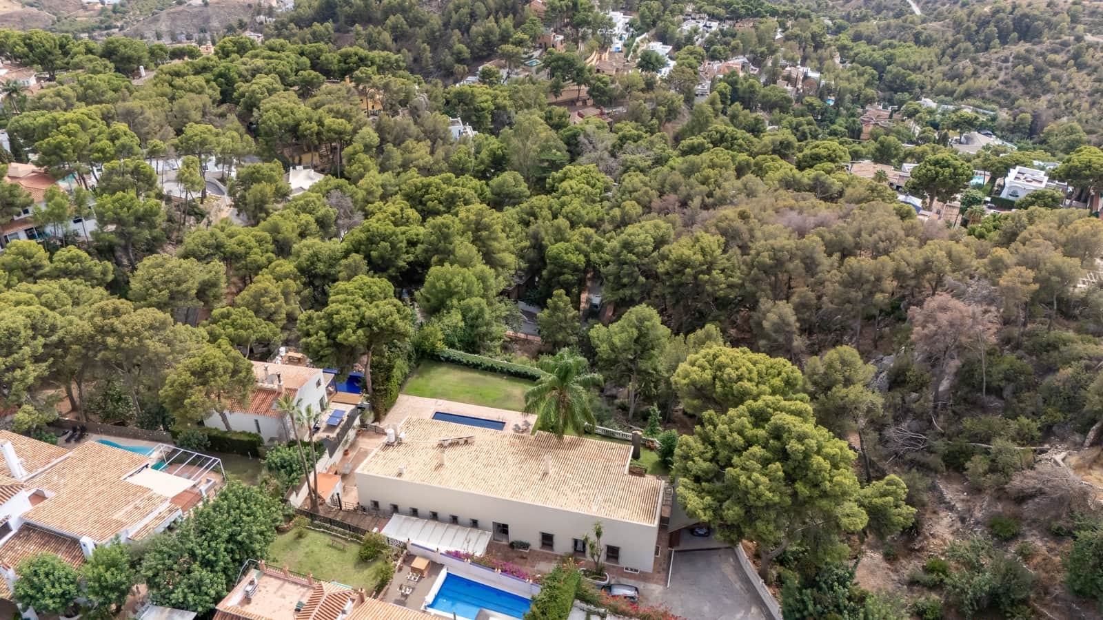 5 soveværelse Villa til salg i Malaga by med swimmingpool - € 1.990.000 (Ref: 8566875)