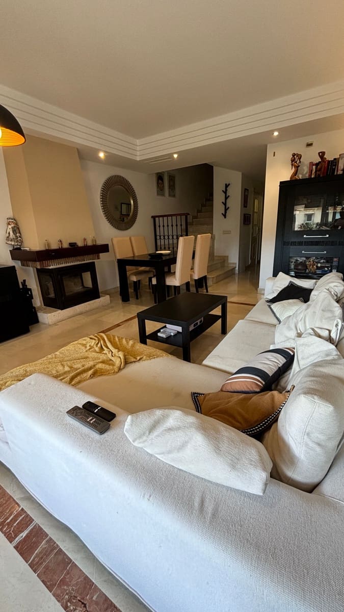 3 soverom Hus til salgs i Mijas Costa med svømmebasseng - € 539 000 (Ref: 8596102)