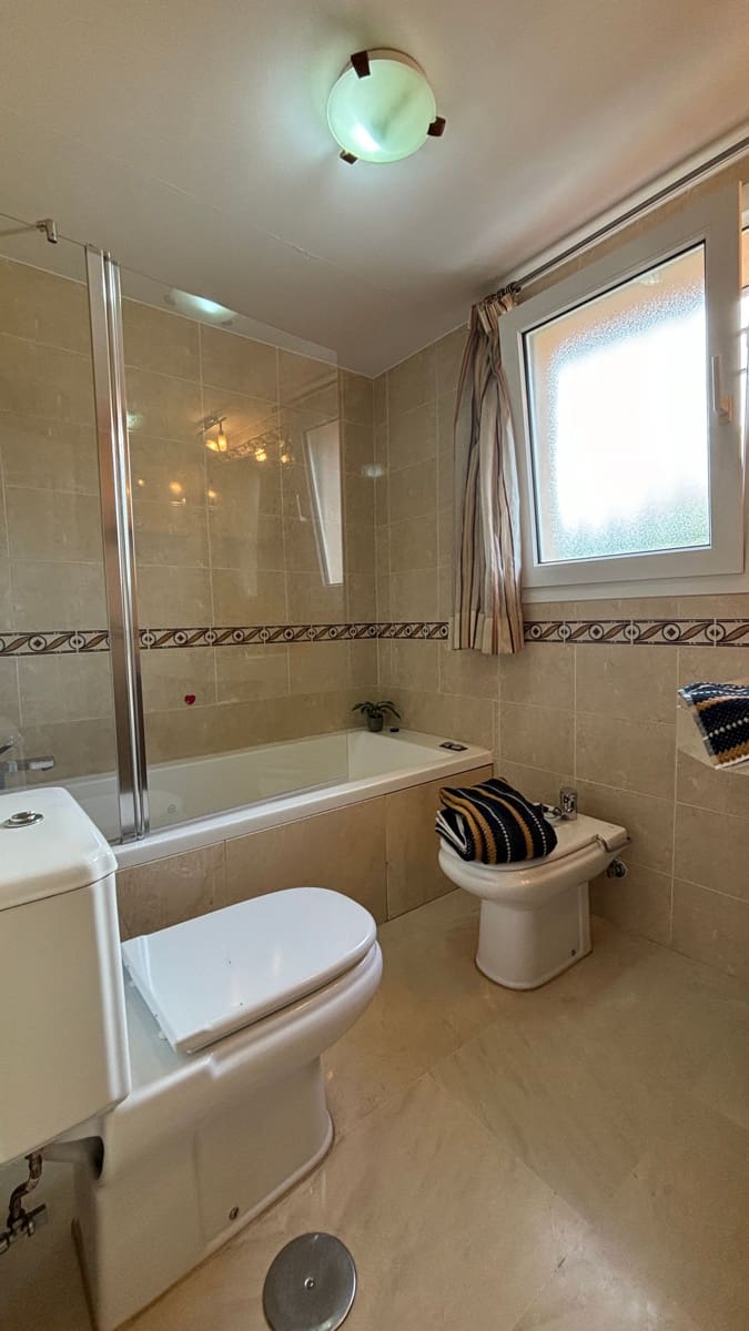 3 soverom Hus til salgs i Mijas Costa med svømmebasseng - € 539 000 (Ref: 8596102)