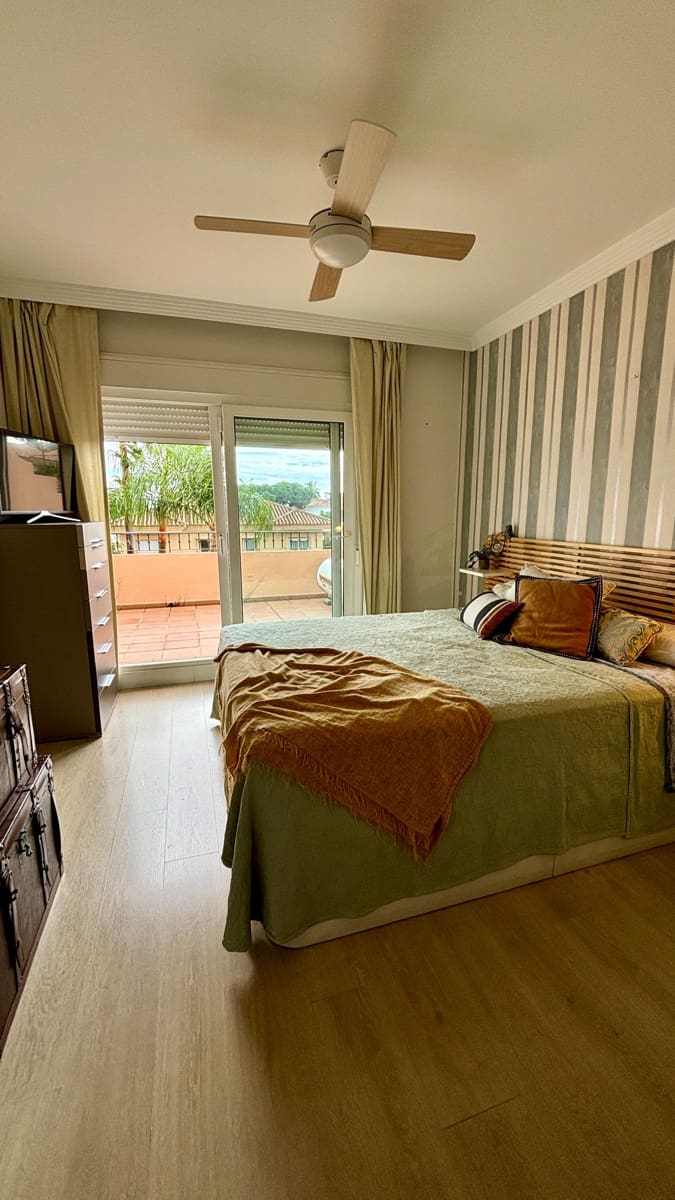 3 soverom Hus til salgs i Mijas Costa med svømmebasseng - € 539 000 (Ref: 8596102)