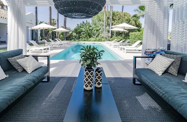 Chalet de 4 habitaciones en Marbella en venta - 4.495.000 € (Ref: 8596104)