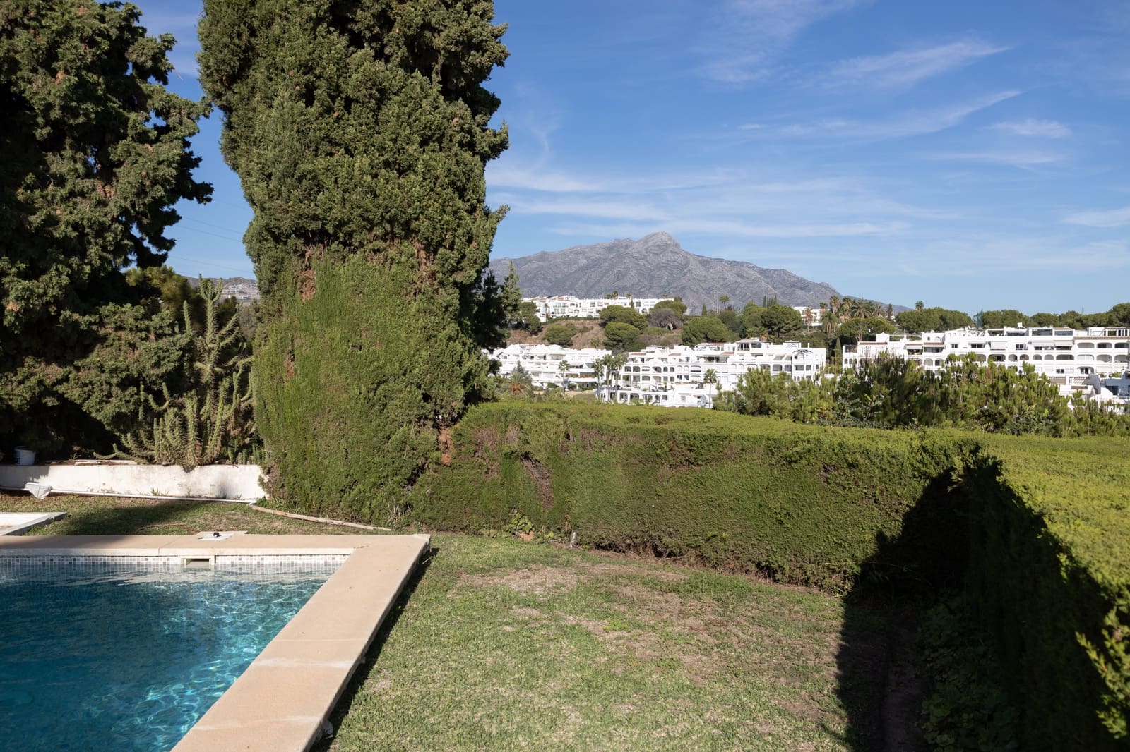 3 Zimmer Villa zu verkaufen in Benahavis mit Pool - 1.750.000 € (Ref: 8607929)