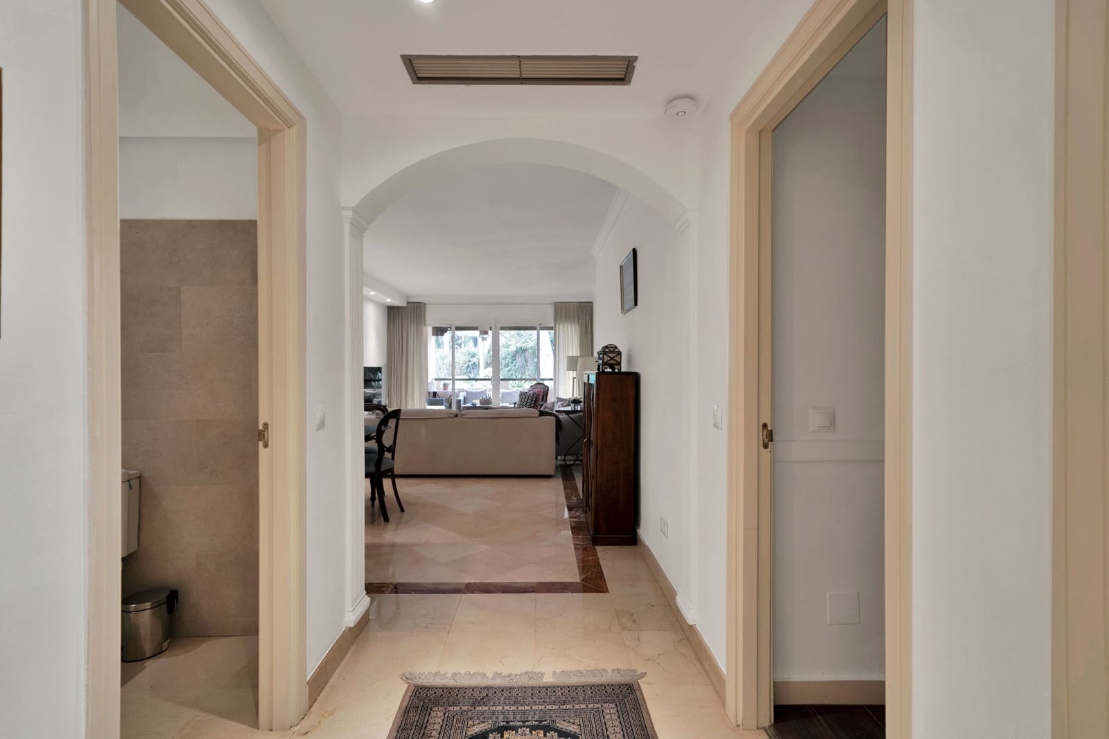 3 soveværelse Lejlighed til salg i Marbella med swimmingpool - € 750.000 (Ref: 8610038)