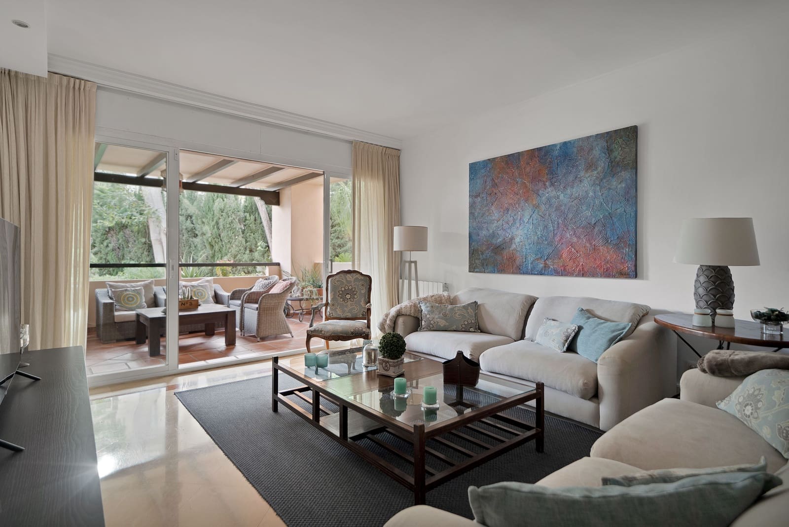 3 soveværelse Lejlighed til salg i Marbella med swimmingpool - € 750.000 (Ref: 8610038)