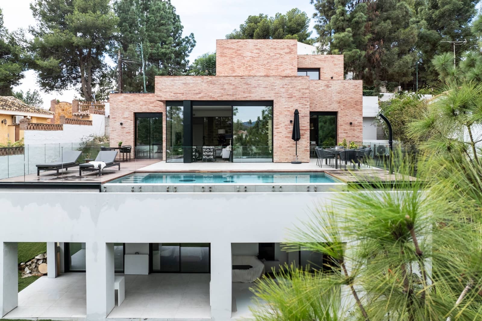 4 soveværelse Byhus til salg i Puerto de la Torre med swimmingpool - € 2.500.000 (Ref: 8610287)