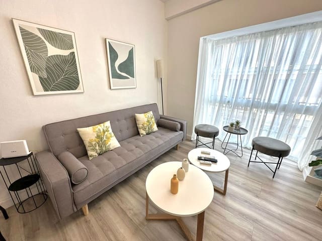 2 bedroom Apartment for sale in Centro Historico, Málaga city - € 420,000 (Ref: 8619595)
