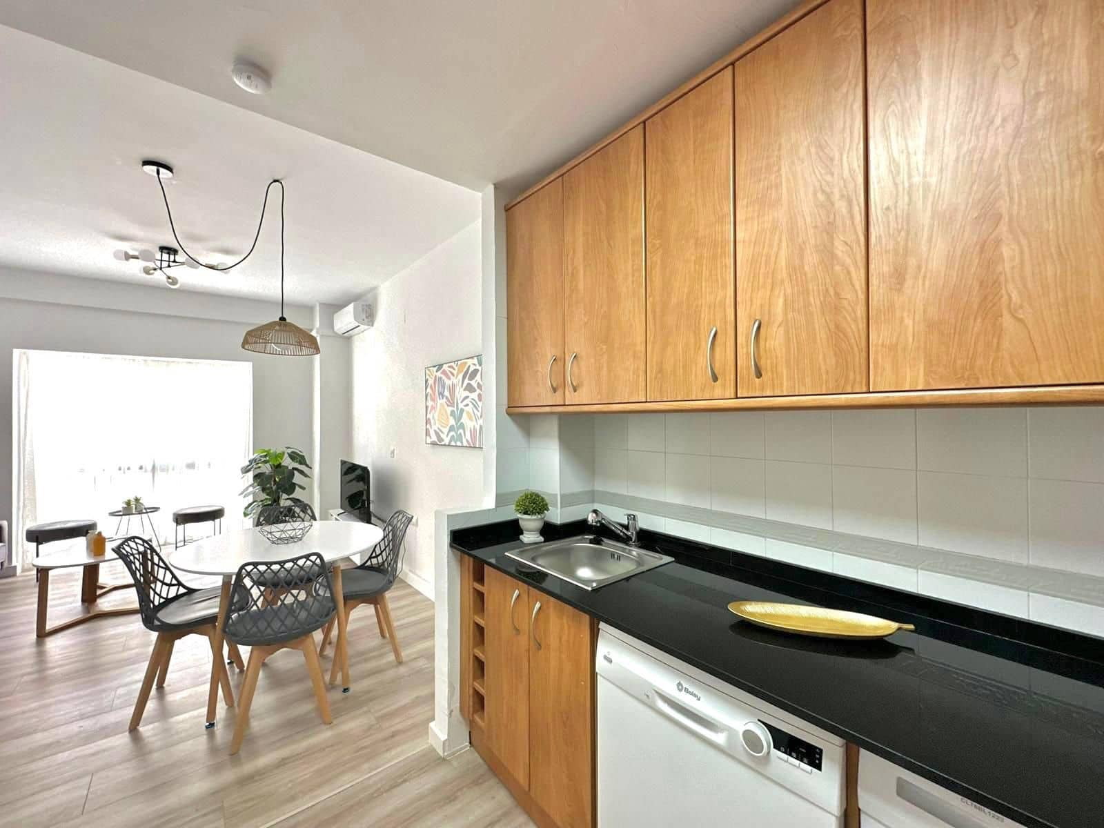 2 bedroom Apartment for sale in Malaga city - € 420,000 (Ref: 8619595)