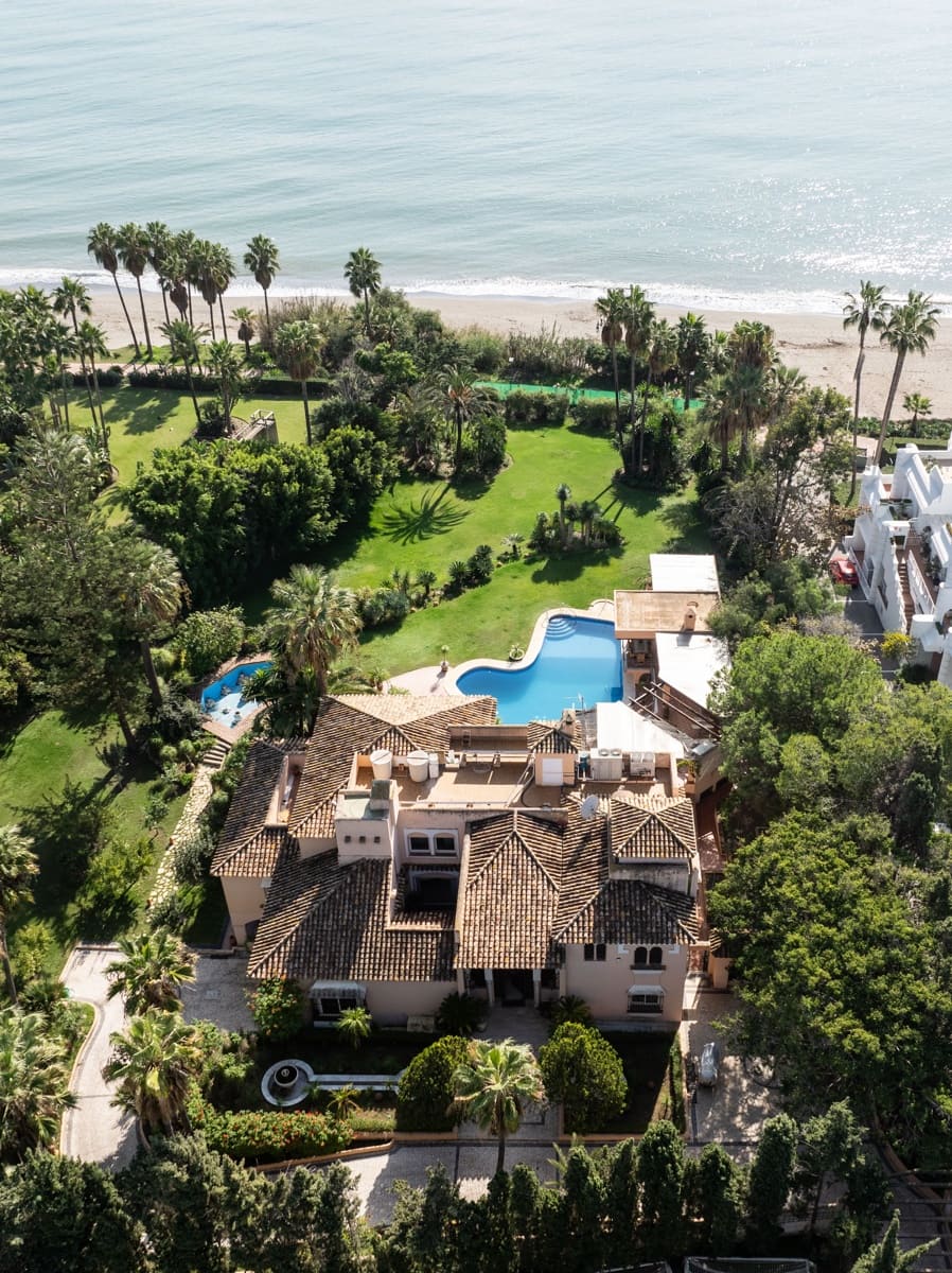 8 soverom Villa til salgs i El Velerin med svømmebasseng - € 6 800 000 (Ref: 8621052)