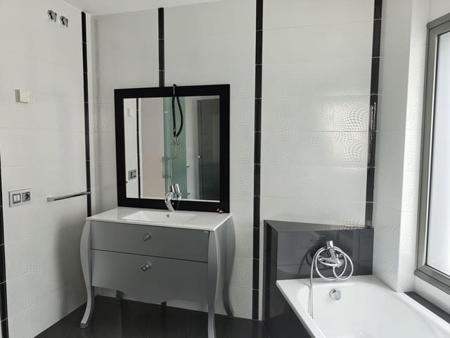 5 makuuhuone Huvila myytävänä paikassa Benalmádena pueblo, Benalmádena mukana uima-altaan - 1 100 000 € (Ref: 8626104)