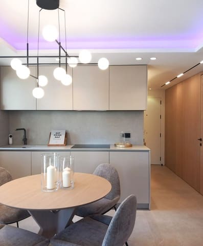 2 sovrum Lägenhet till salu i Nueva Andalucía Centro, Marbella med pool - 749 000 € (Ref: 8633632)