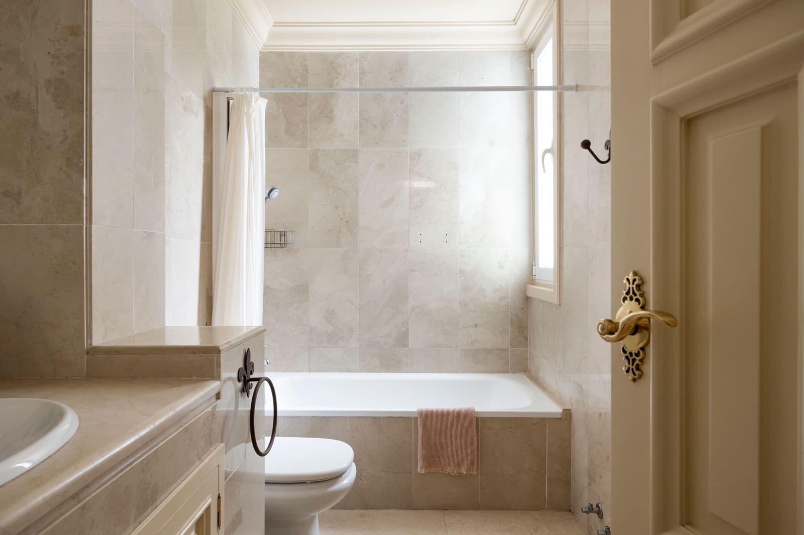 3 quarto Penthouse para venda em Marbella com piscina - 800 000 € (Ref: 8637509)