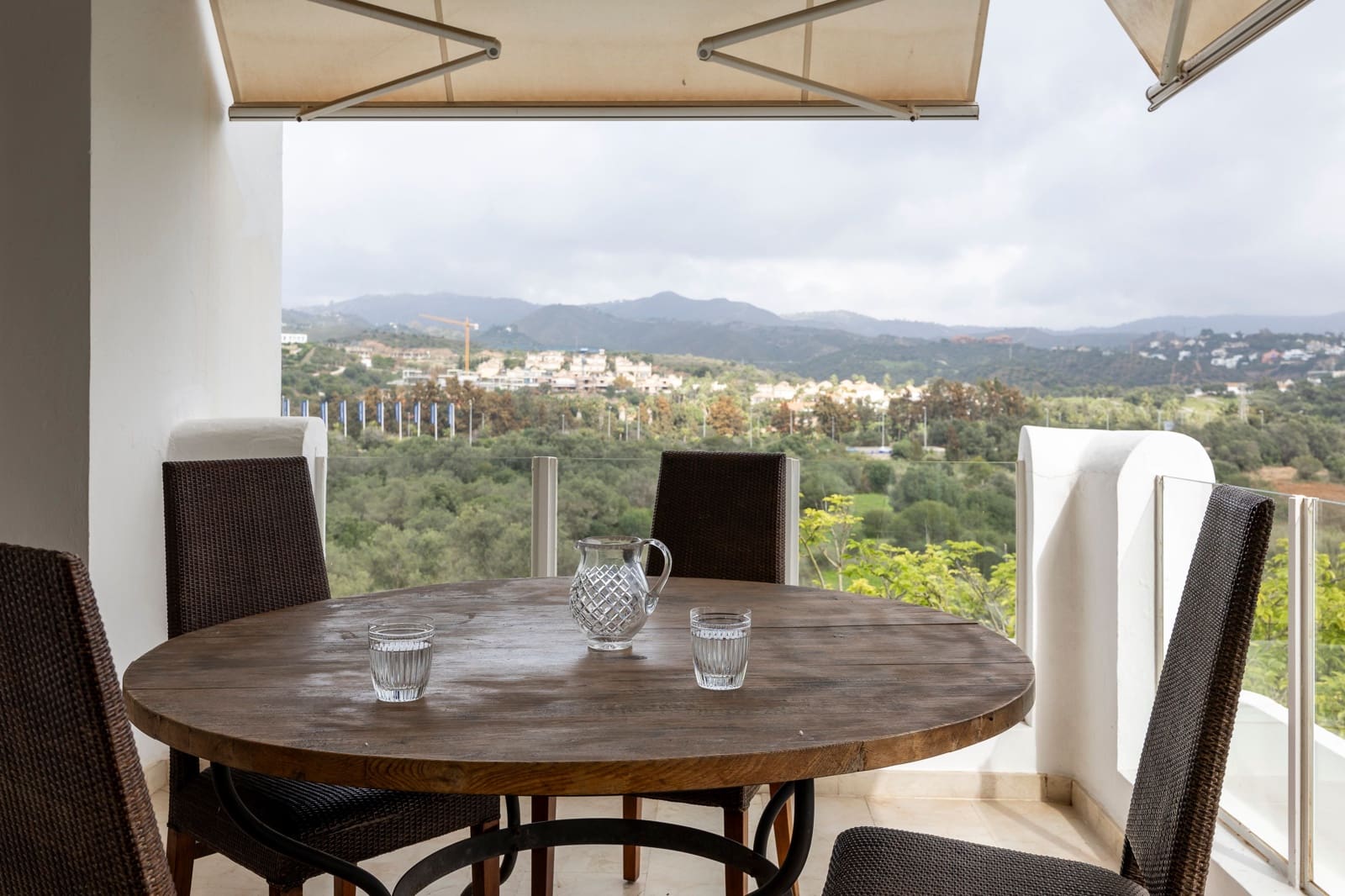3 quarto Penthouse para venda em Marbella com piscina - 800 000 € (Ref: 8637509)