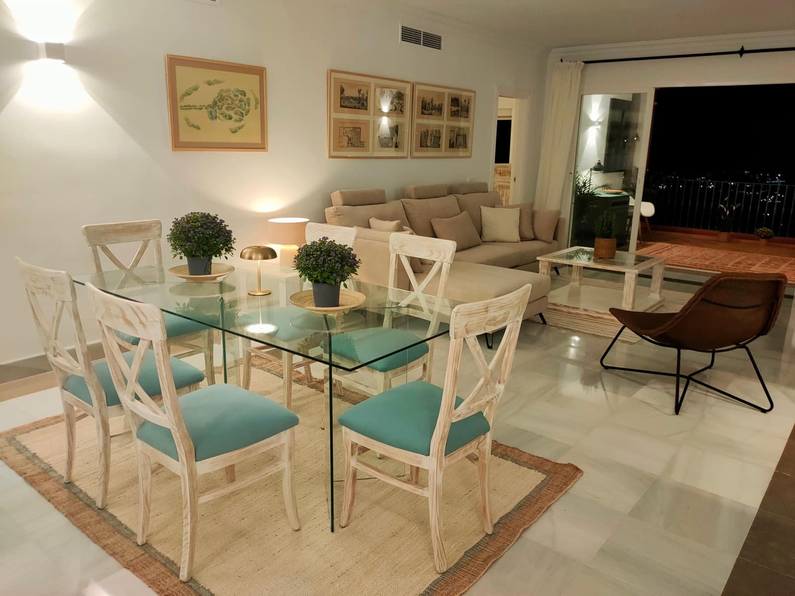 2 bedroom Apartment for sale in Benahavis - € 680,000 (Ref: 8644545)