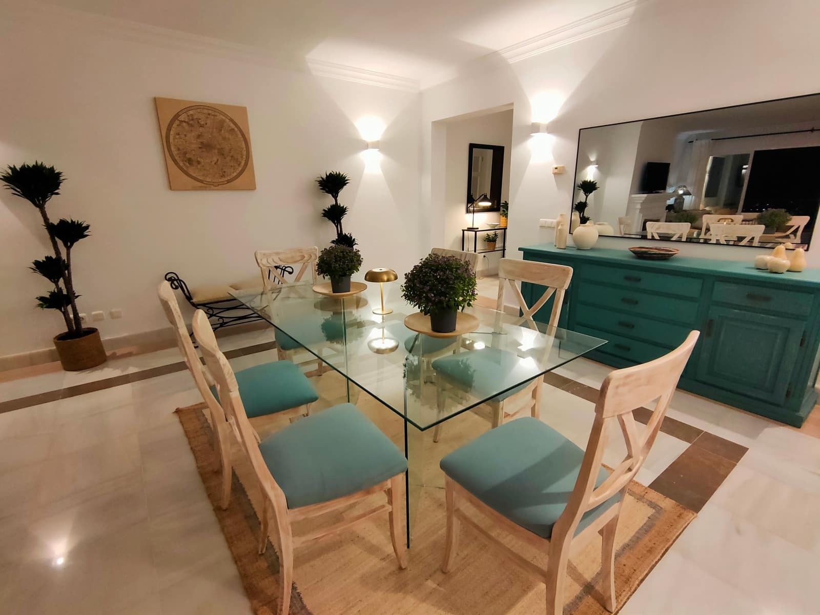 2 bedroom Apartment for sale in Benahavis - € 680,000 (Ref: 8644545)