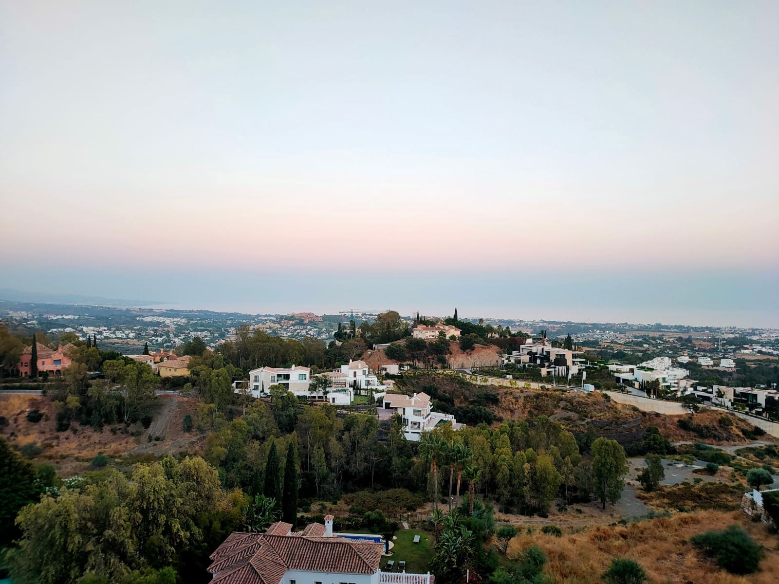 2 bedroom Apartment for sale in Benahavis - € 680,000 (Ref: 8644545)