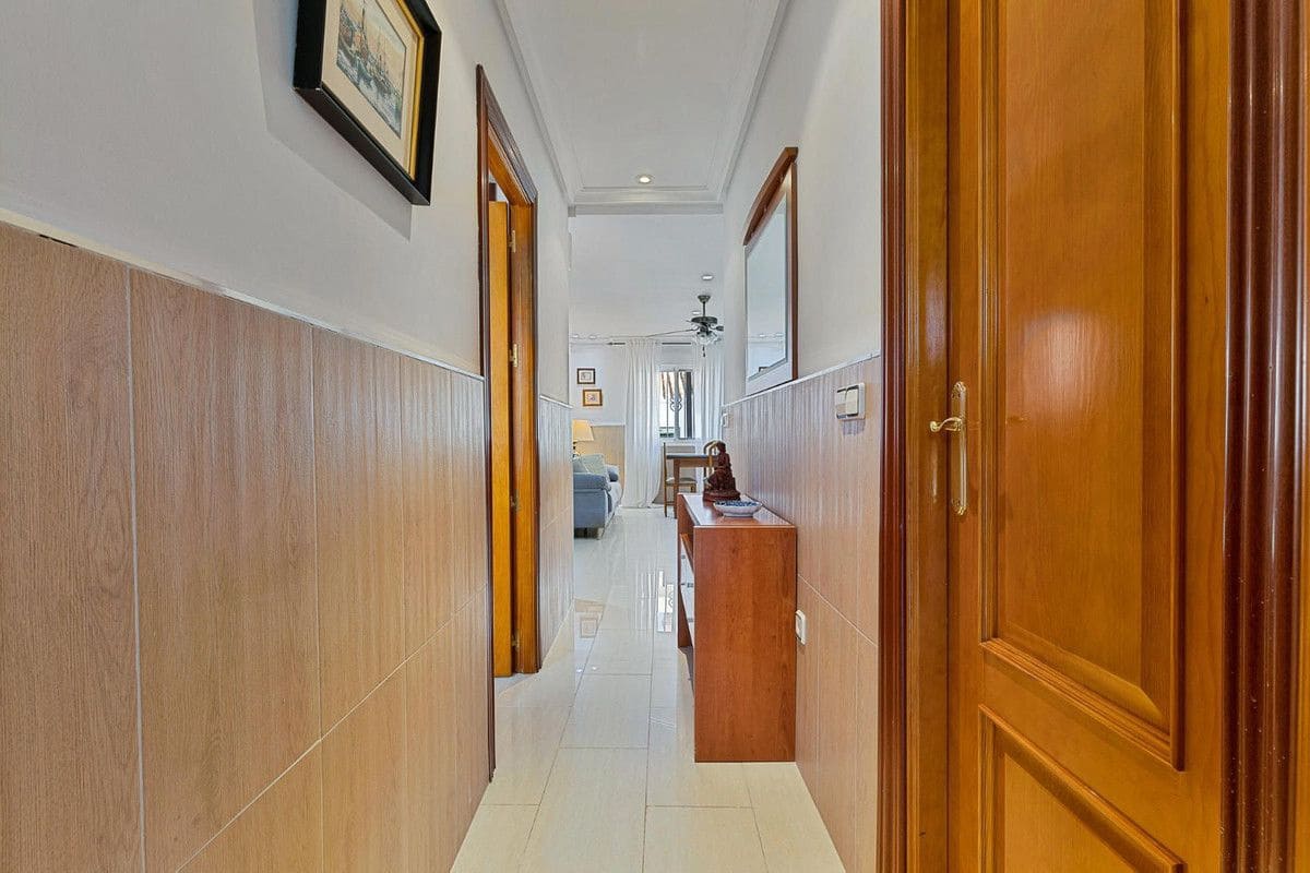 2 makuuhuone Huoneisto myytävänä paikassa Fuengirola - 298 000 € (Ref: 8676609)