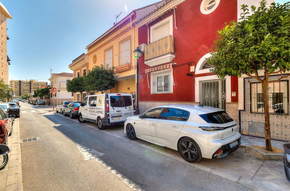 2 makuuhuone Huoneisto myytävänä paikassa Fuengirola - 298 000 € (Ref: 8676609)