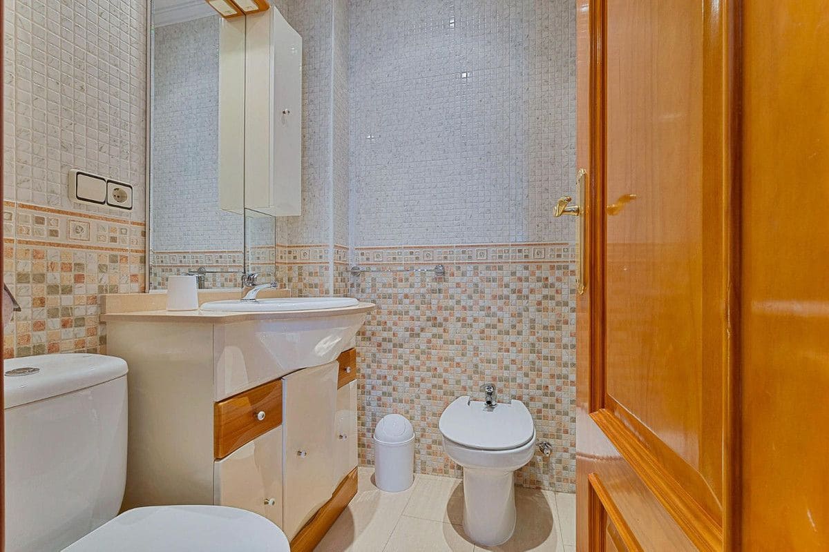 2 makuuhuone Huoneisto myytävänä paikassa Fuengirola - 298 000 € (Ref: 8676609)