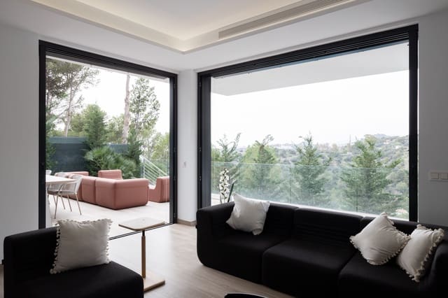 5 soverom Villa til salgs i Pinares de San Antón, Málaga by med svømmebasseng - € 1 790 000 (Ref: 8678690)