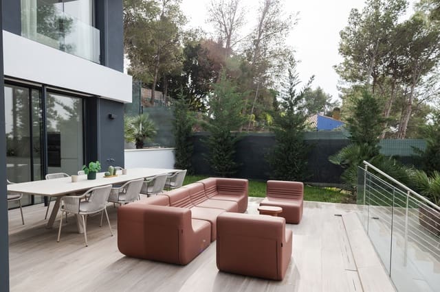 5 soverom Villa til salgs i Pinares de San Antón, Málaga by med svømmebasseng - € 1 790 000 (Ref: 8678690)