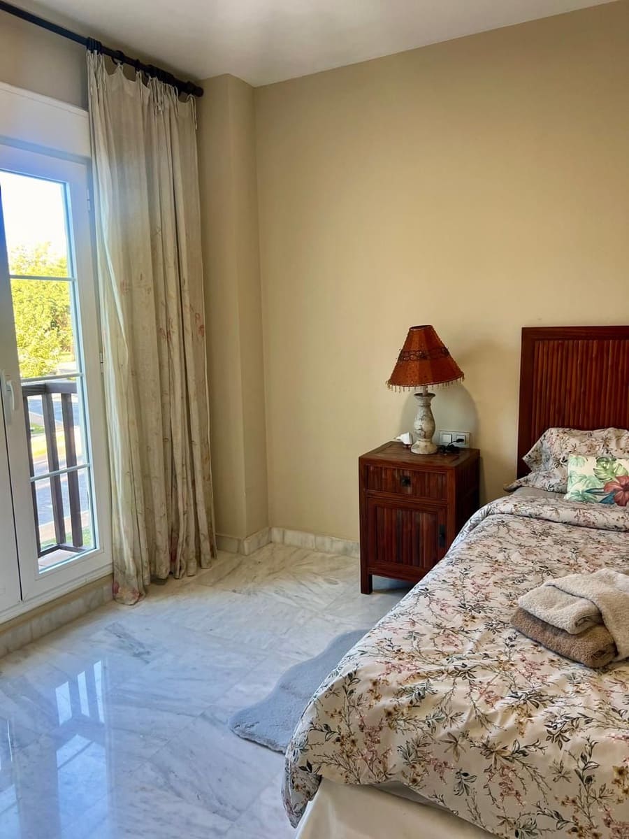 4 soverom Leilighet til leie i San Pedro de Alcantara - € 7 500 (Ref: 8699389)