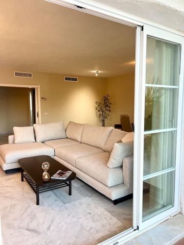 4 soveværelse Lejlighed til leje i San Pedro de Alcantara, Marbella - € 7.500 (Ref: 8699389)