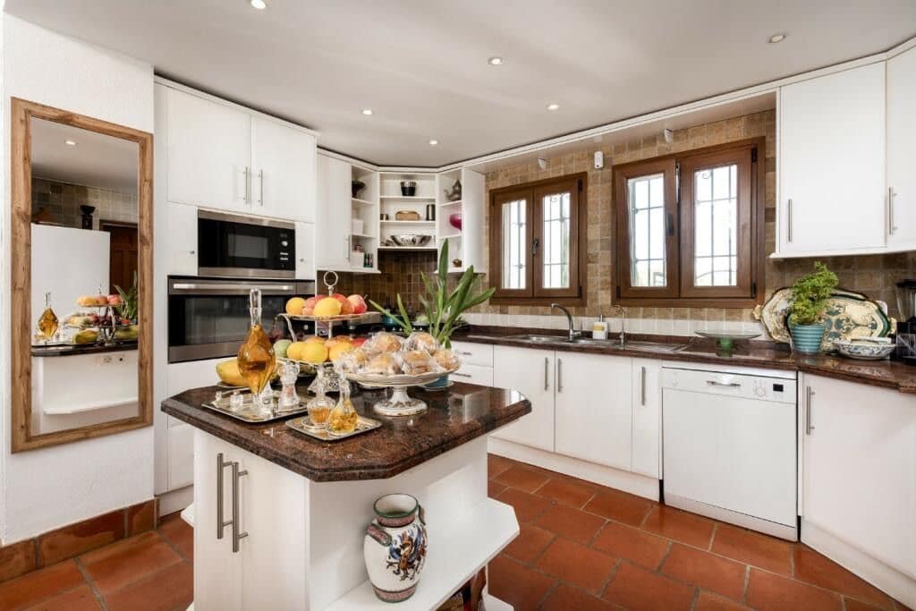 Finca/Landehus til salg i Lanjaron - € 3.000.000 (Ref: 8701424)