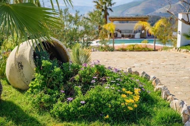 Finca/Landehus til salg i Lanjarón - € 3.000.000 (Ref: 8701424)