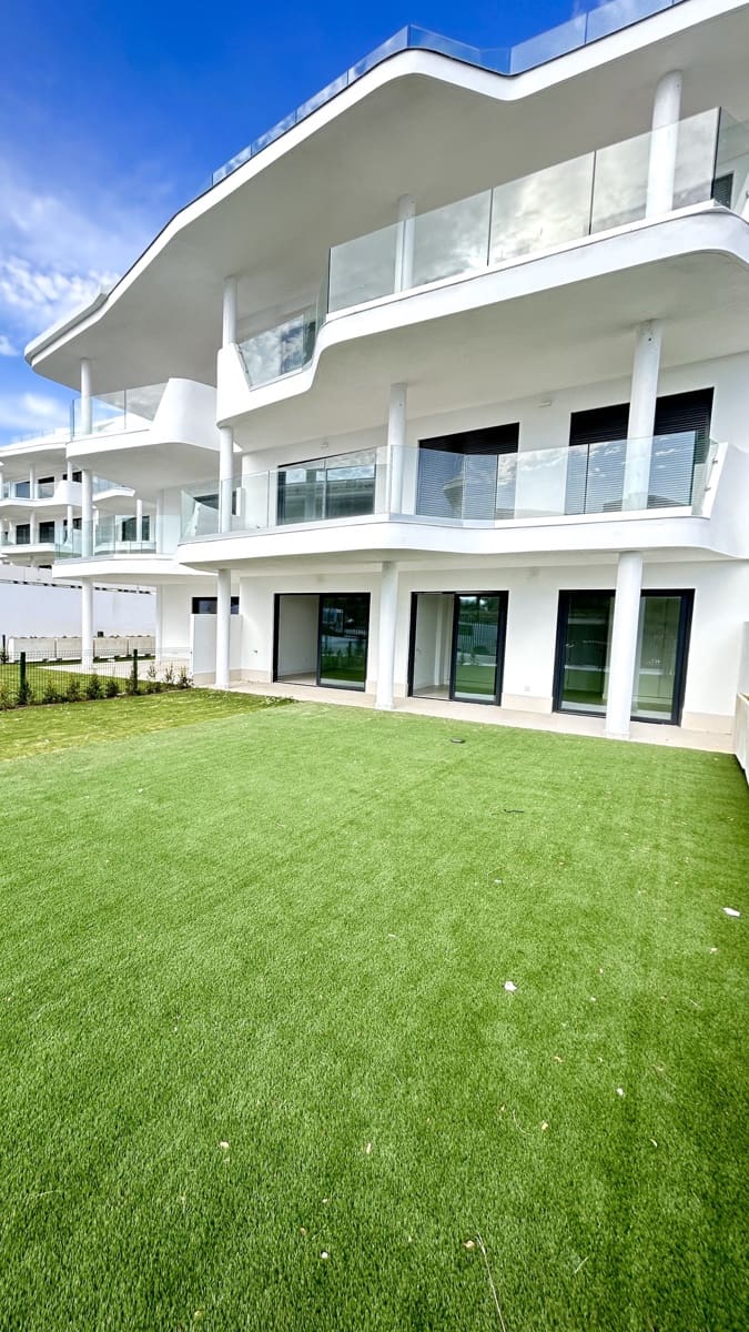 2 Zimmer Apartment zu verkaufen in Fuengirola mit Pool - 599.000 € (Ref: 8703101)