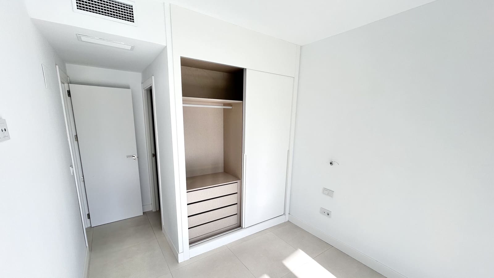 2 Zimmer Apartment zu verkaufen in Fuengirola mit Pool - 599.000 € (Ref: 8703101)