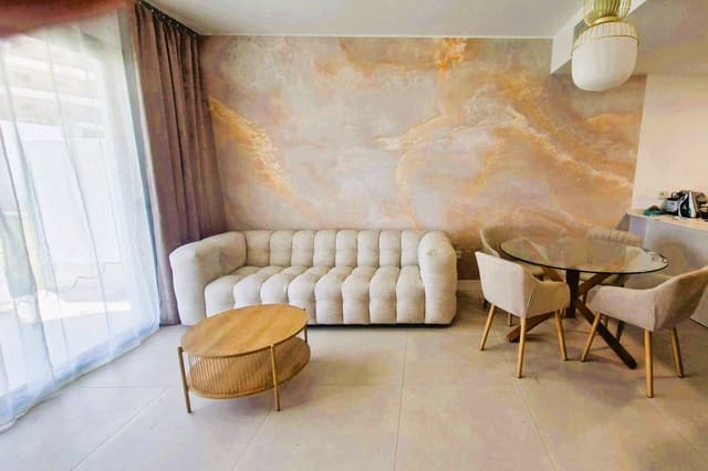 2 Zimmer Apartment zu verkaufen in El Higuerón, Fuengirola mit Pool - 599.000 € (Ref: 8703101)