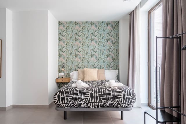 15 soveværelse Byhus til salg i Lagunillas, Málaga by - € 4.800.000 (Ref: 8703247)