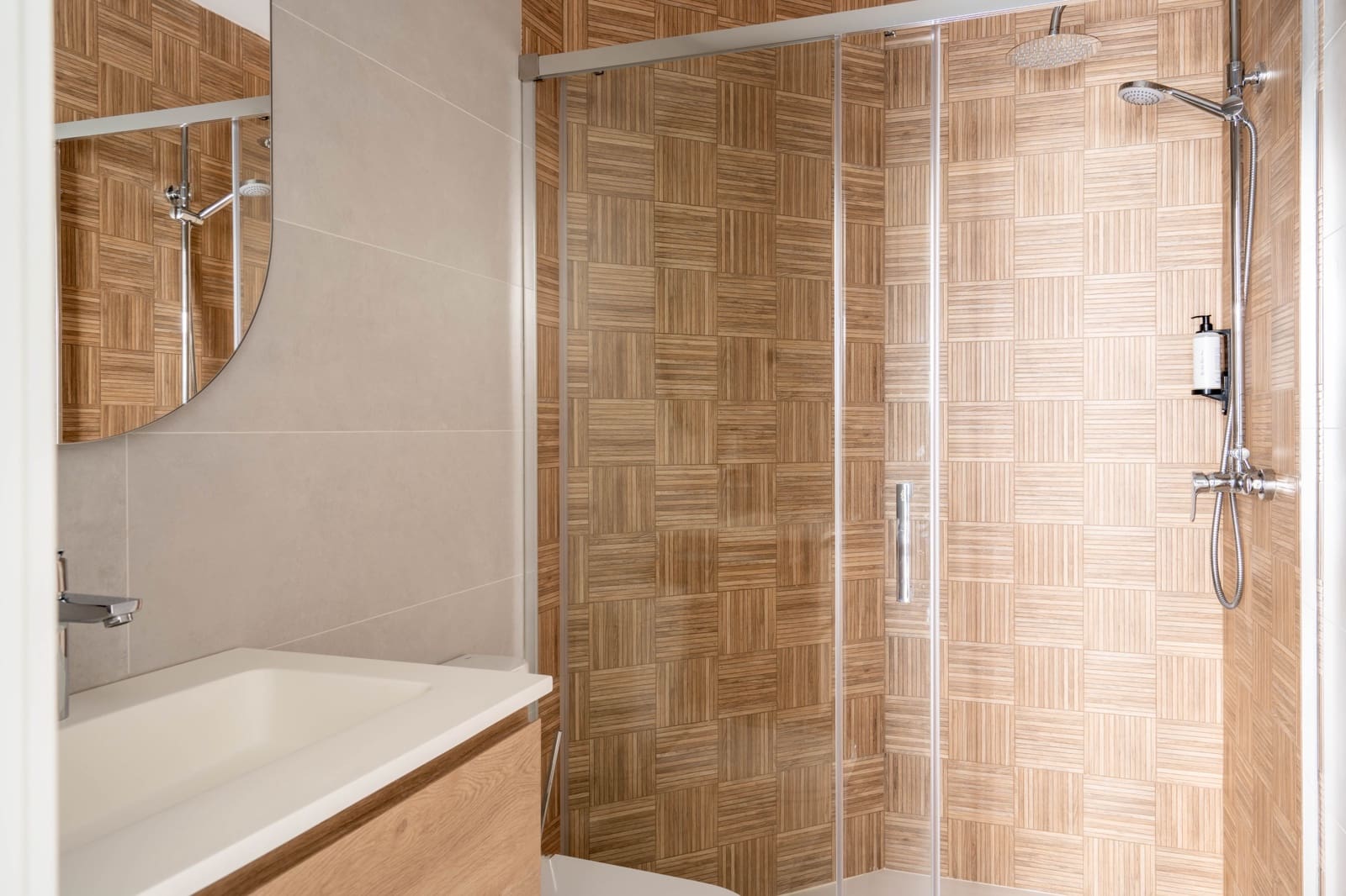 15 soveværelse Byhus til salg i Malaga by - € 4.800.000 (Ref: 8703247)